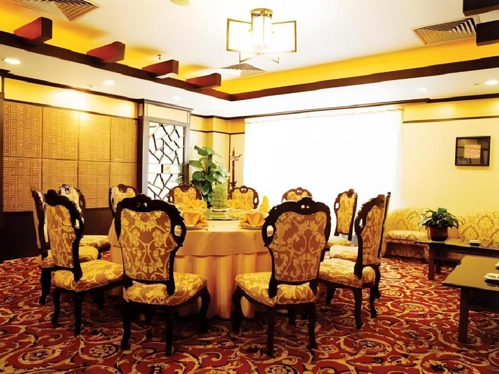 Galaxy Hotel Guangzhou Exteriör bild